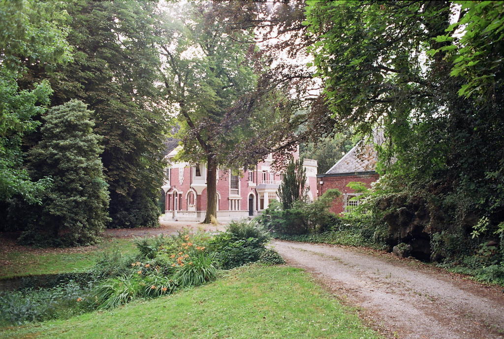 Manoir Les Cedres Bed & Breakfast Corbehem ภายนอก รูปภาพ